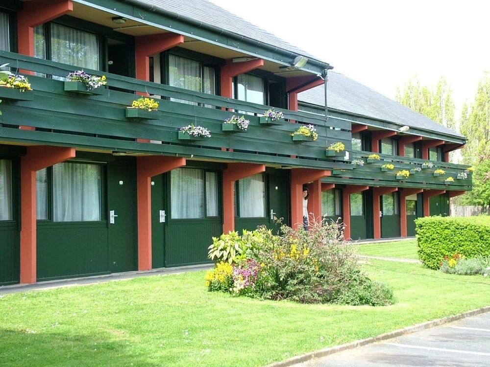 Campanile Hotel - Basildon - East Of London Exterior photo